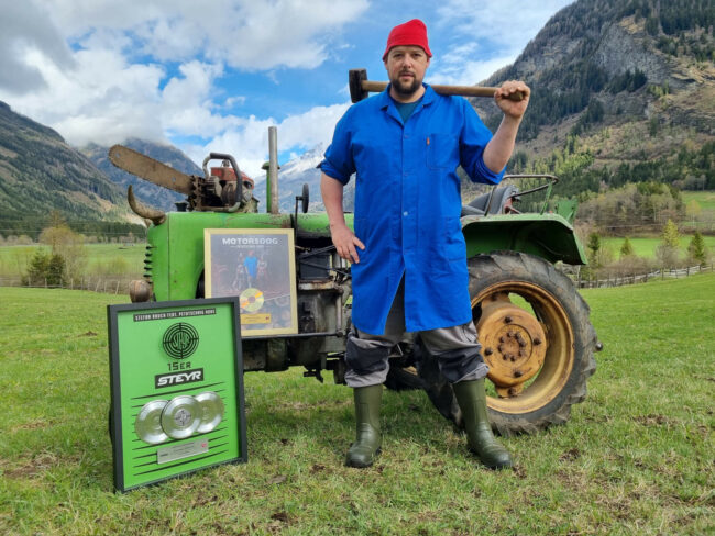 Gold und dreifach-Platin fr Krntner Kabarettisten